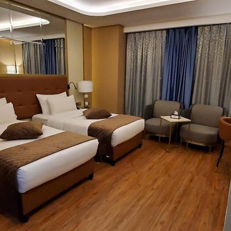 Petra Moon Luxury Hotel Wadi Musa Dış mekan fotoğraf Deluxe Room